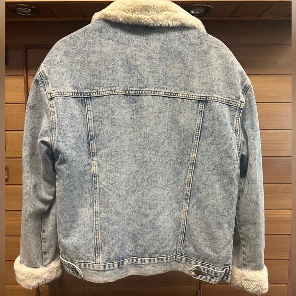 Oversized Faux Sherpa Jean Jacket - Picture 12 of 14